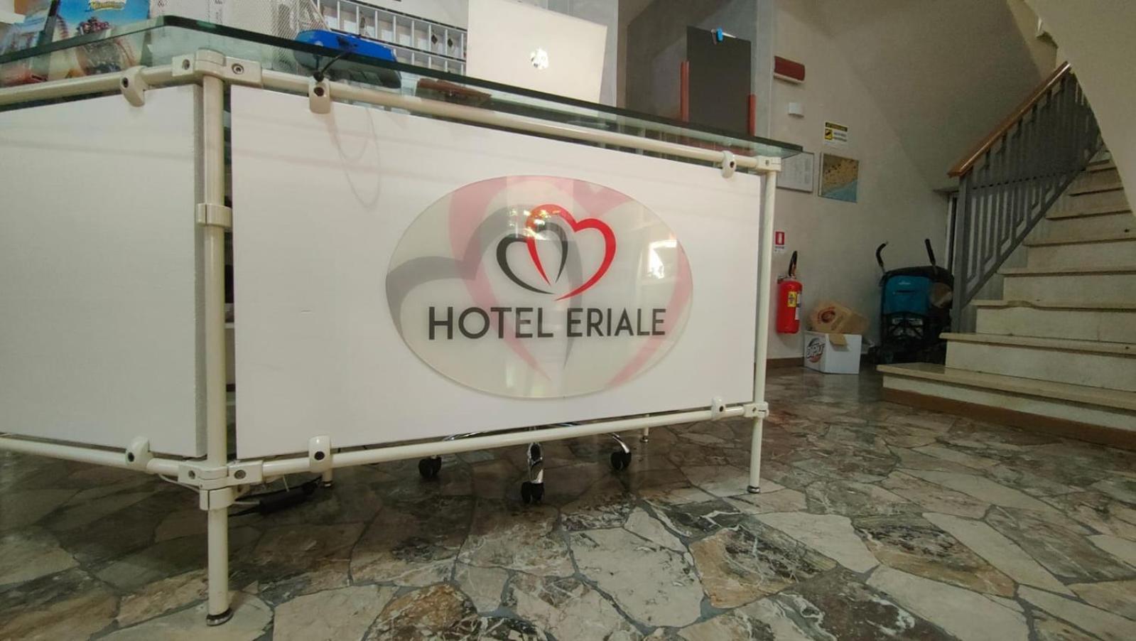 Hotel Eriale Rimini Exteriér fotografie