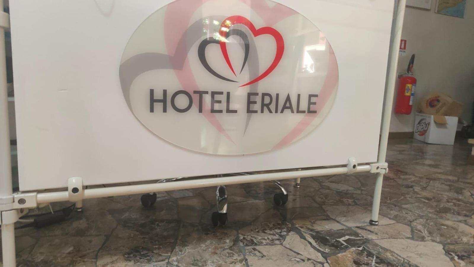 Hotel Eriale Rimini Exteriér fotografie